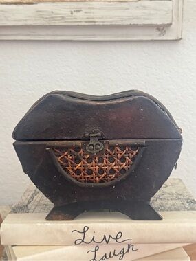 Vintage Inspired Brown Decorative Wicker Wood Chest Box Woven Accent